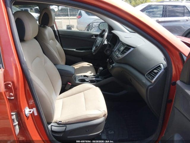 2017 HYUNDAI TUCSON SE 5