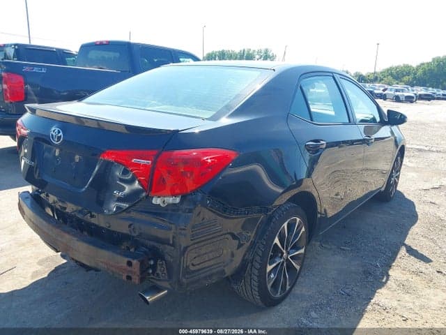 2017 TOYOTA COROLLA SE 4