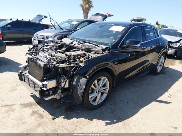 2017 INFINITI QX30 2