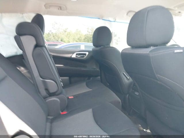 2017 NISSAN PATHFINDER SV 8