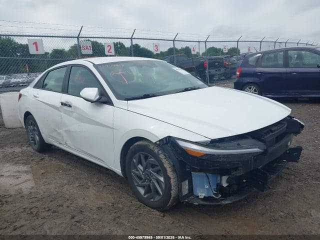 2024 HYUNDAI ELANTRA SEL 6