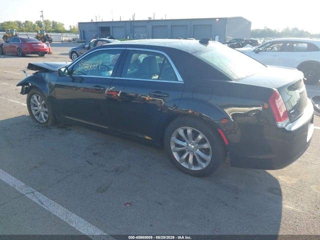 2017 CHRYSLER 300 LIMITED AWD 3