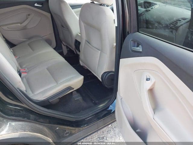 2017 FORD ESCAPE SE 8