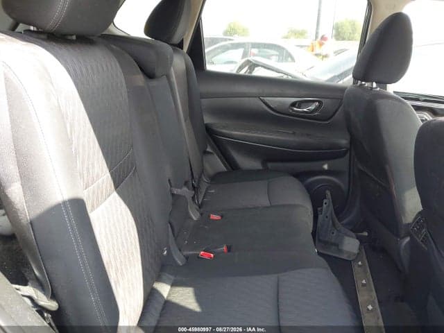 2018 NISSAN ROGUE SV 5