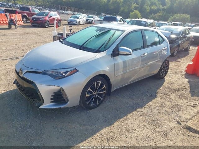 2017 TOYOTA COROLLA SE 2
