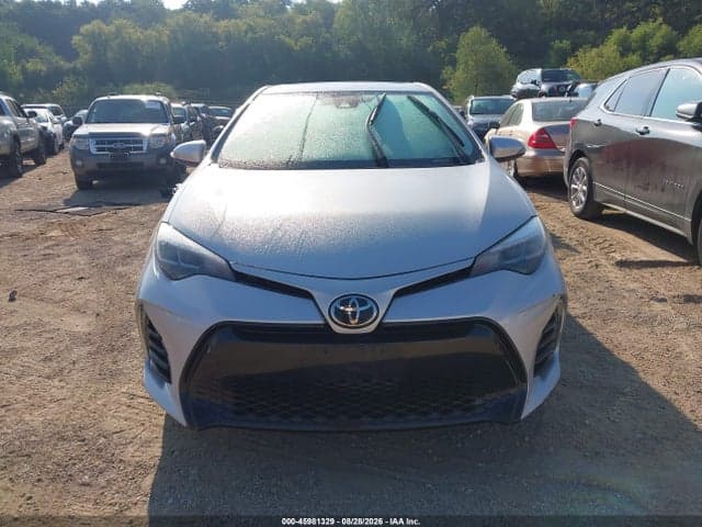 2017 TOYOTA COROLLA SE 12