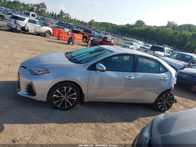 2017 TOYOTA COROLLA SE 14
