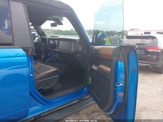 2023 FORD BRONCO OUTER BANKS 5