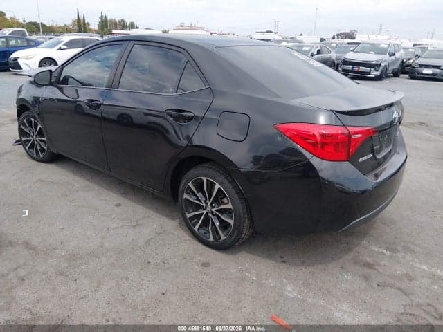 2018 TOYOTA COROLLA SE 3
