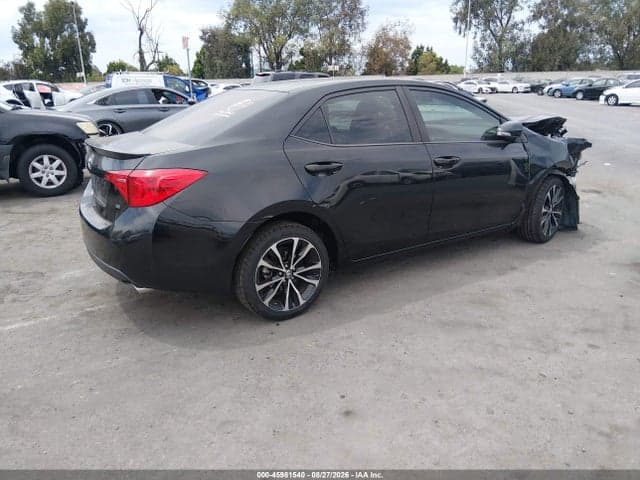 2018 TOYOTA COROLLA SE 4