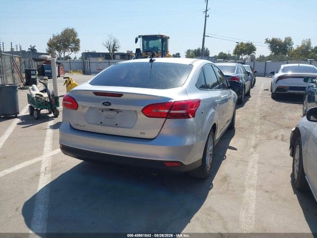2017 FORD FOCUS SE 3