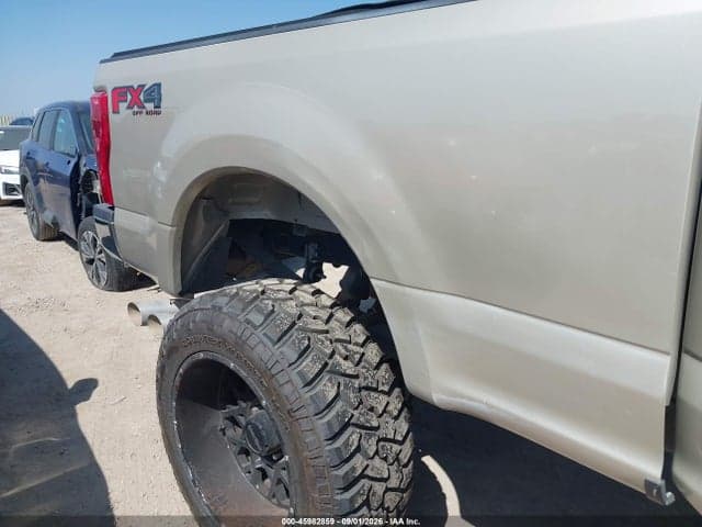 2017 FORD F-250 LARIAT 18