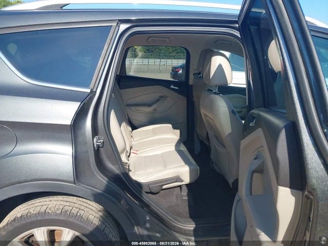 2017 FORD ESCAPE TITANIUM 8