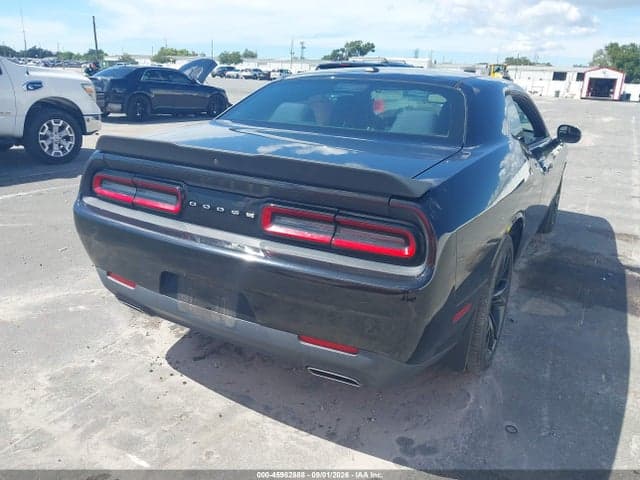 2018 DODGE CHALLENGER SXT 4