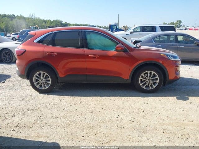 2020 FORD ESCAPE SE 13