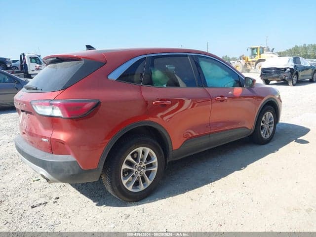 2020 FORD ESCAPE SE 4