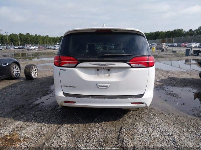 2017 CHRYSLER PACIFICA TOURING 16