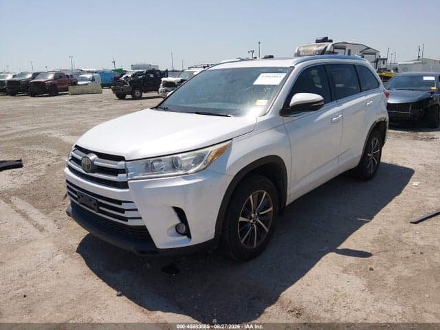 2018 TOYOTA HIGHLANDER XLE 2