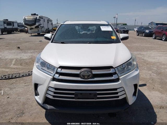 2018 TOYOTA HIGHLANDER XLE 12