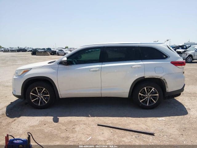 2018 TOYOTA HIGHLANDER XLE 14