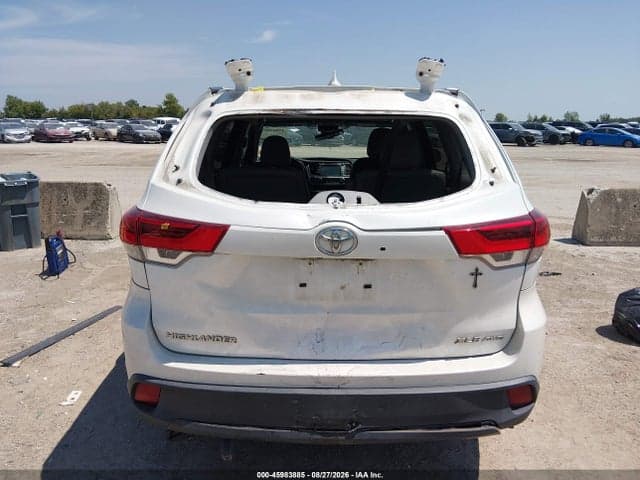 2018 TOYOTA HIGHLANDER XLE 16