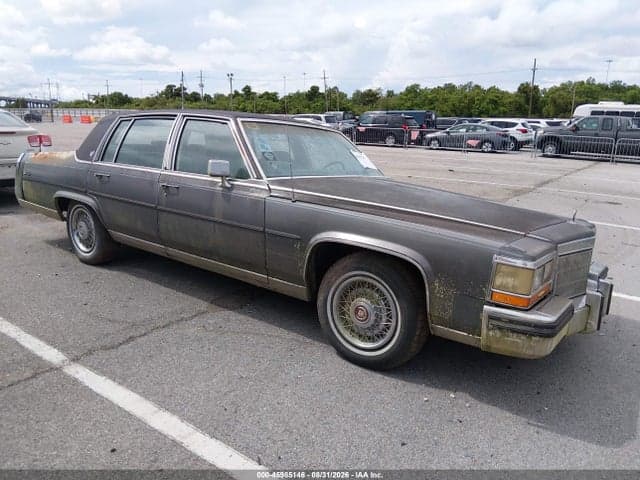 1986 CADILLAC FLEETWOOD BROUGHAM