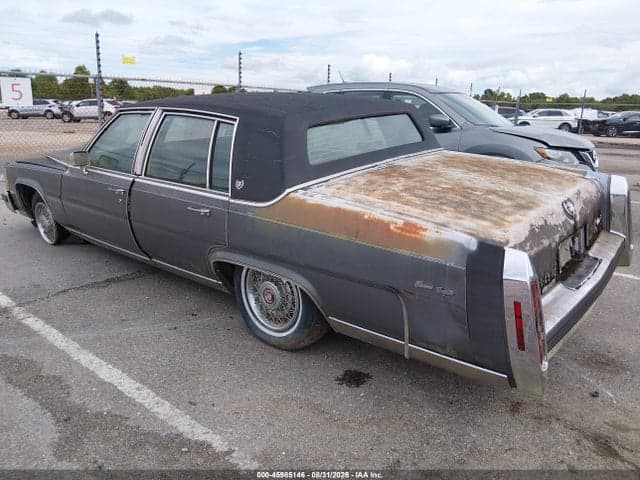 1986 CADILLAC FLEETWOOD BROUGHAM 3