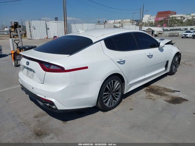 2019 KIA STINGER 4