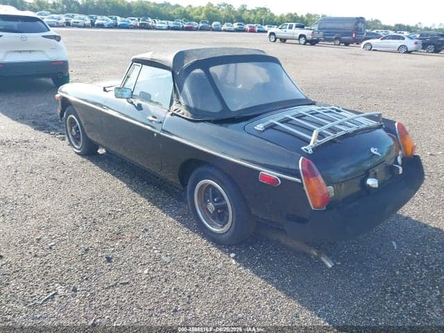 1975 MGB CONVERTIBLE 3