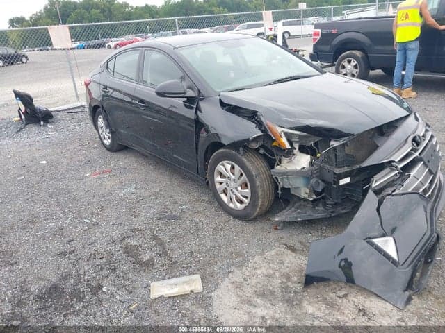 2019 HYUNDAI ELANTRA SE 1