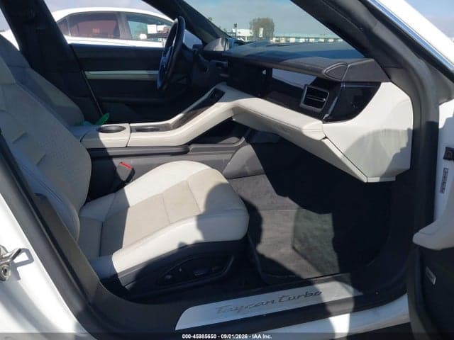 2020 PORSCHE TAYCAN TURBO 5