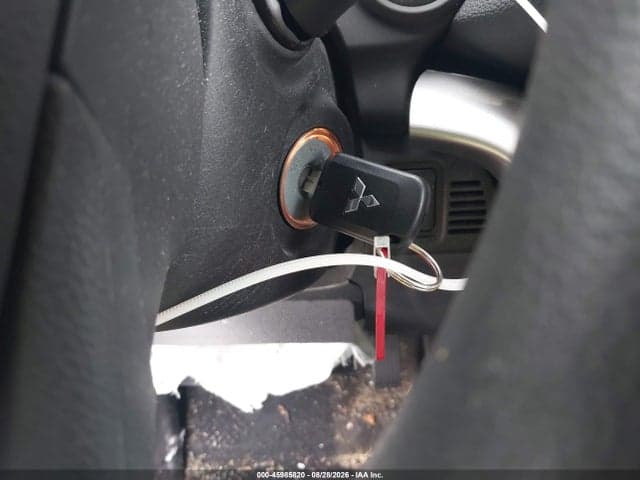 2018 MITSUBISHI ECLIPSE CROSS ES 11
