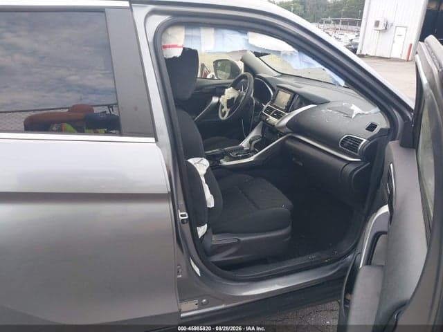 2018 MITSUBISHI ECLIPSE CROSS ES 5