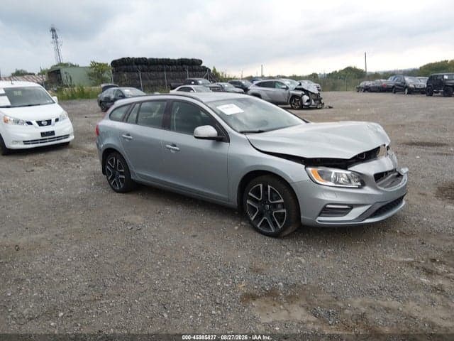 2018 VOLVO V60 T5 DYNAMIC 1