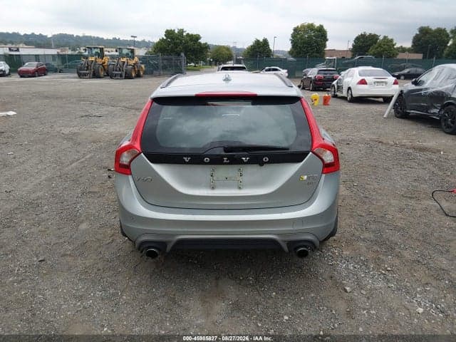 2018 VOLVO V60 T5 DYNAMIC 16