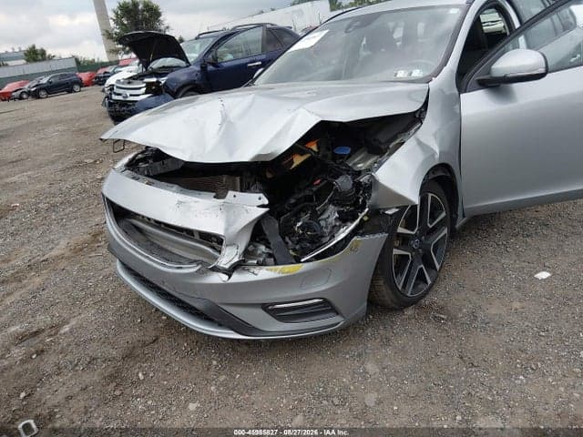 2018 VOLVO V60 T5 DYNAMIC 6