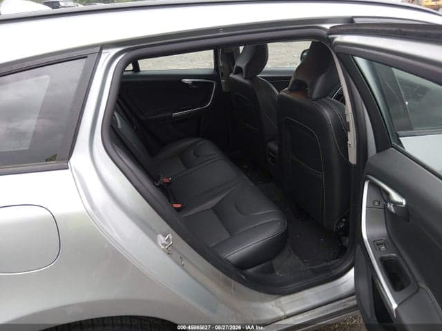 2018 VOLVO V60 T5 DYNAMIC 8