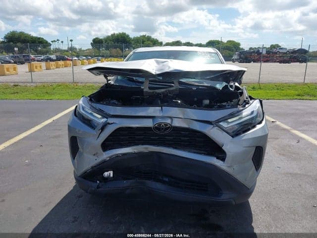 2024 TOYOTA RAV4 LE 6