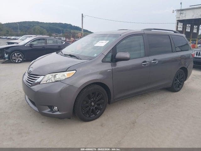 2017 TOYOTA SIENNA XLE 7 PASSENGER 2