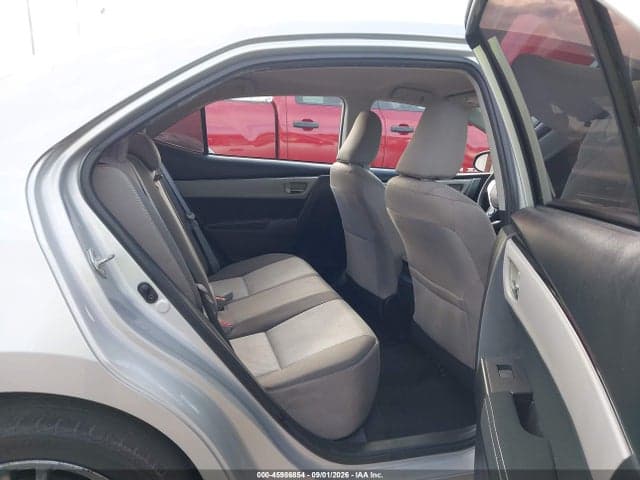 2017 TOYOTA COROLLA LE 8