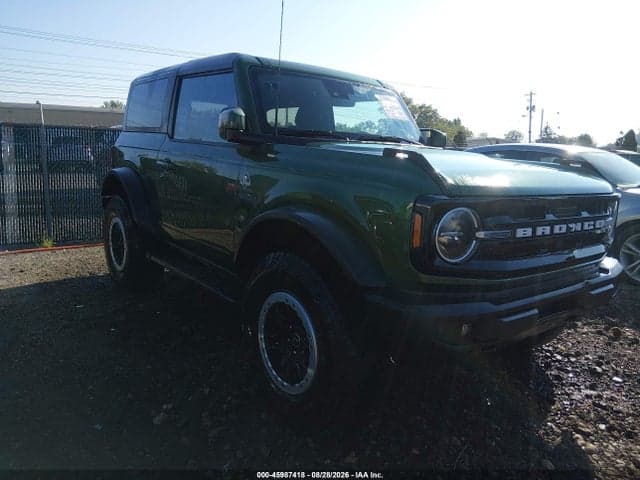 2023 FORD BRONCO OUTER BANKS 1