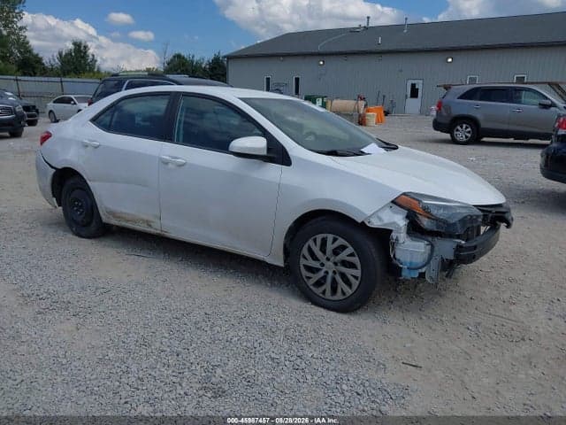 2019 TOYOTA COROLLA LE 1