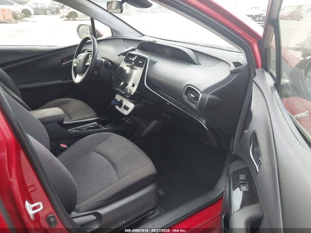 2018 TOYOTA PRIUS THREE 5