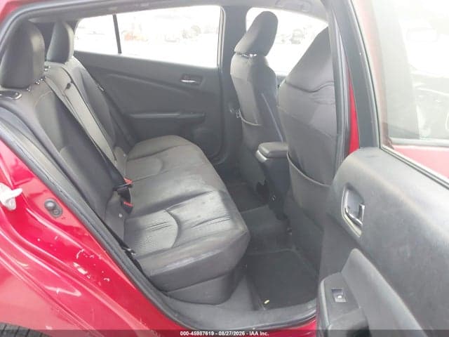 2018 TOYOTA PRIUS THREE 8