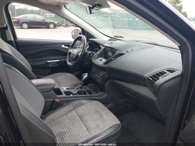 2019 FORD ESCAPE SE 5