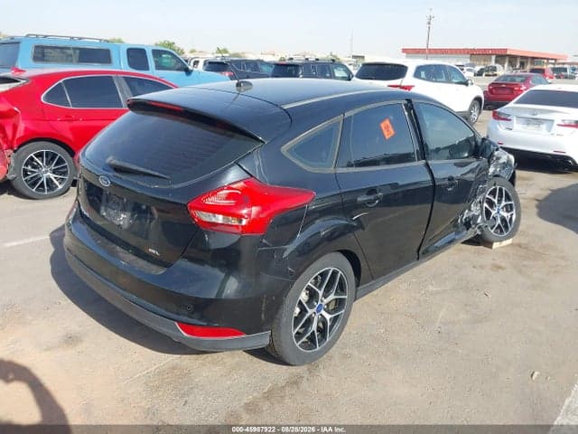 2017 FORD FOCUS SEL 4