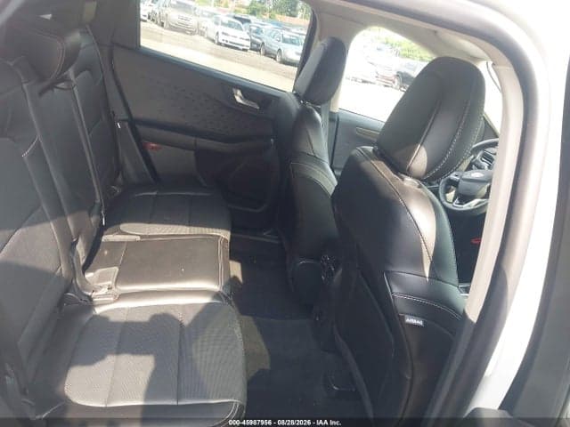 2020 FORD ESCAPE TITANIUM 8