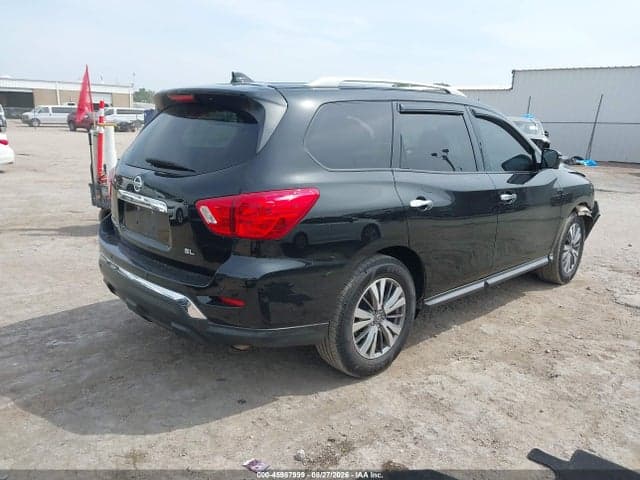 2019 NISSAN PATHFINDER SL 4