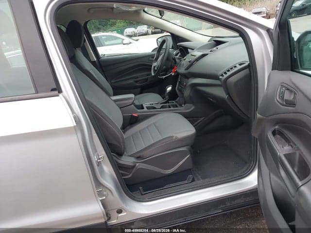 2017 FORD ESCAPE S 5