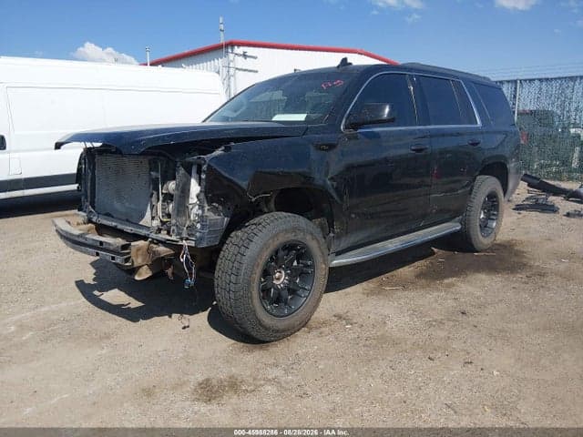 2017 GMC YUKON SLT 2